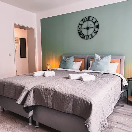 Immostay #6 - Mit 2 Fuer 8 Personen - Wifi, Tv Apartment Bremen