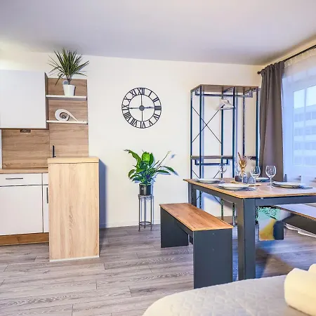 Immostay #6 - Mit 2 Fuer 8 Personen - Wifi, Tv Apartment