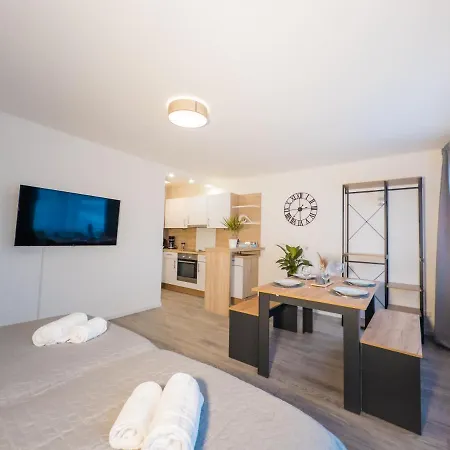 דירה Immostay #6 - Mit 2 Fuer 8 Personen - Wifi, Tv ברמן