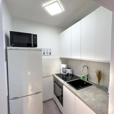 Immostay #6 - Mit 2 Fuer 8 Personen - Wifi, Tv