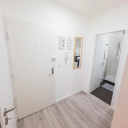 Immostay #6 - Mit 2 Fuer 8 Personen - Wifi, Tv * ברמן