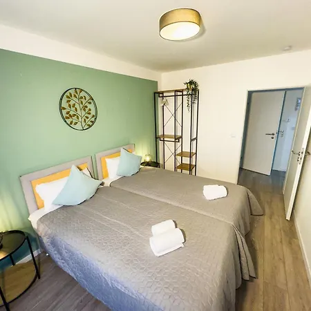 Immostay #6 - Mit 2 Fuer 8 Personen - Wifi, Tv * Brême