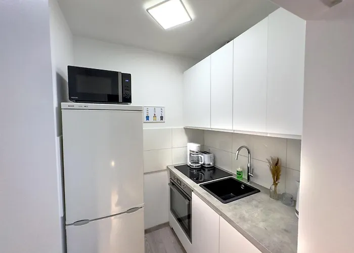 Immostay #6 - Mit 2 Fuer 8 Personen - Wifi, Tv