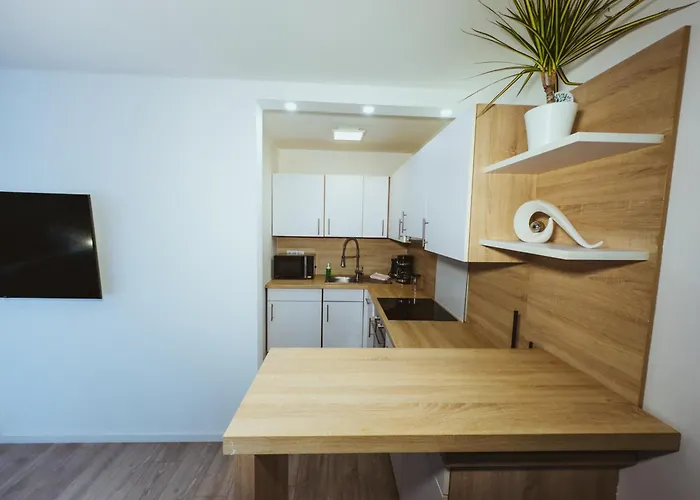 Immostay #6 - Mit 2 Fuer 8 Personen - Wifi, Tv Brema